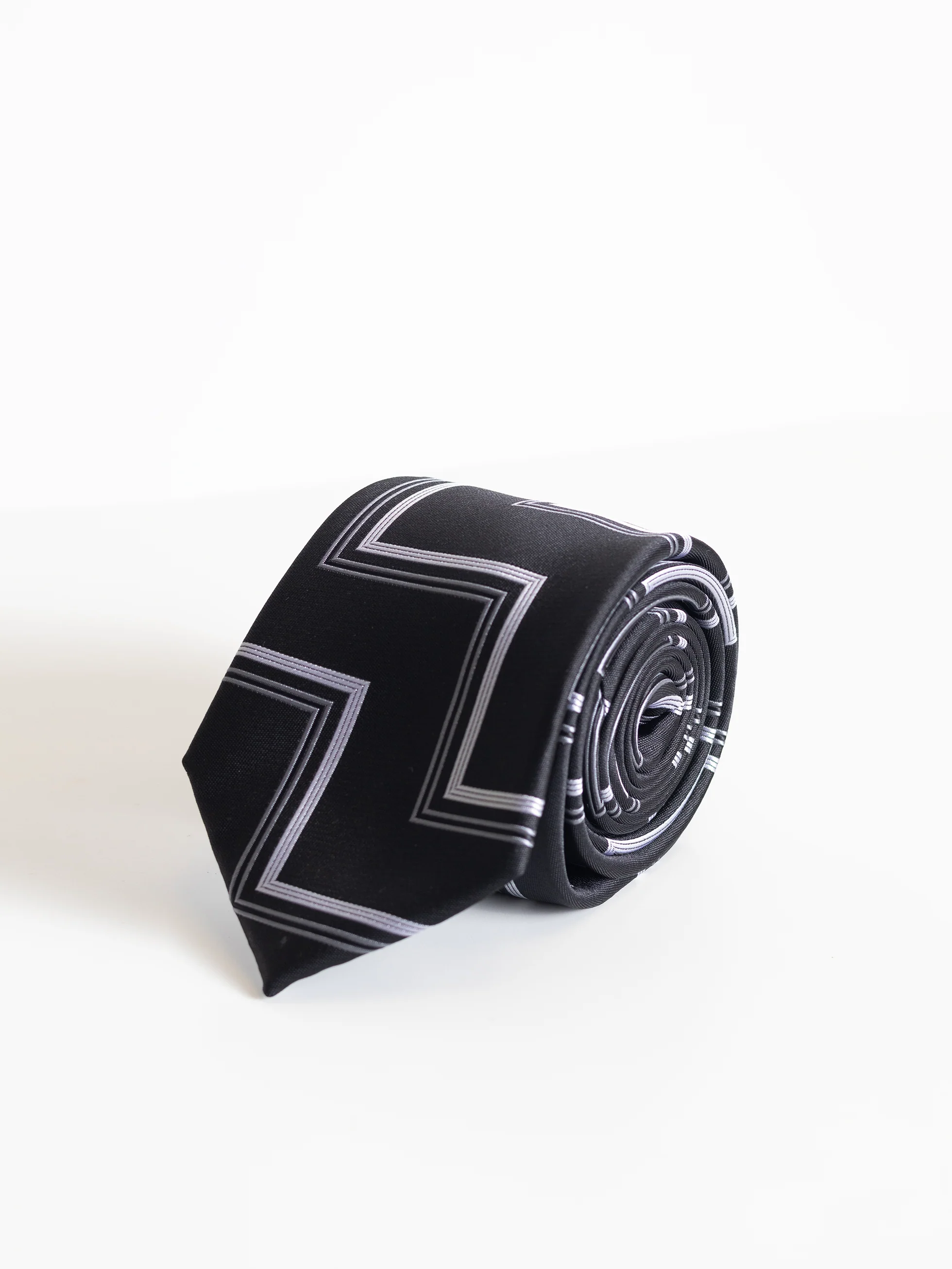 CORBATA ESTAMPADA NEGRA
