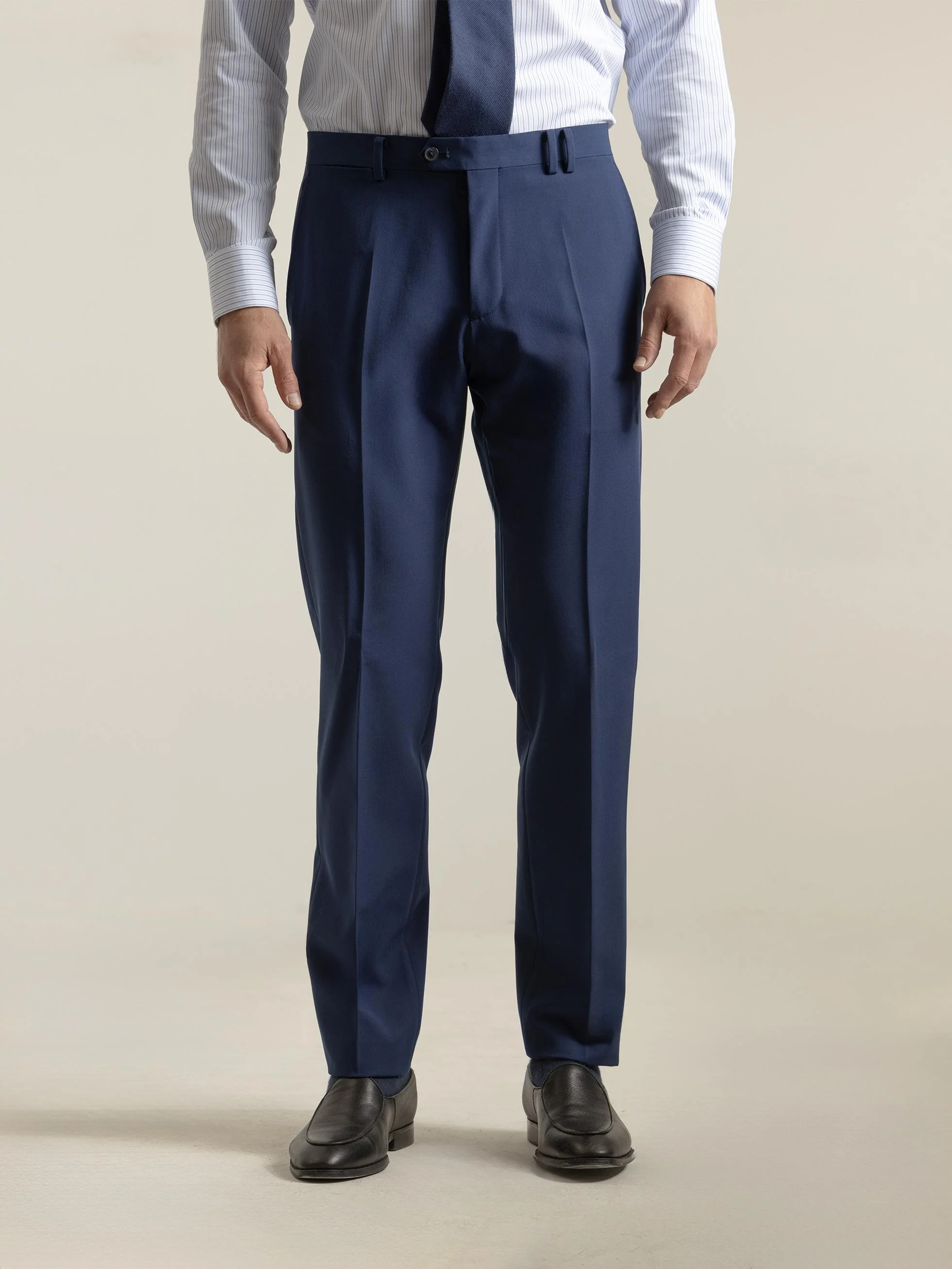 PANTALÓN NON IRON AZUL TINTA