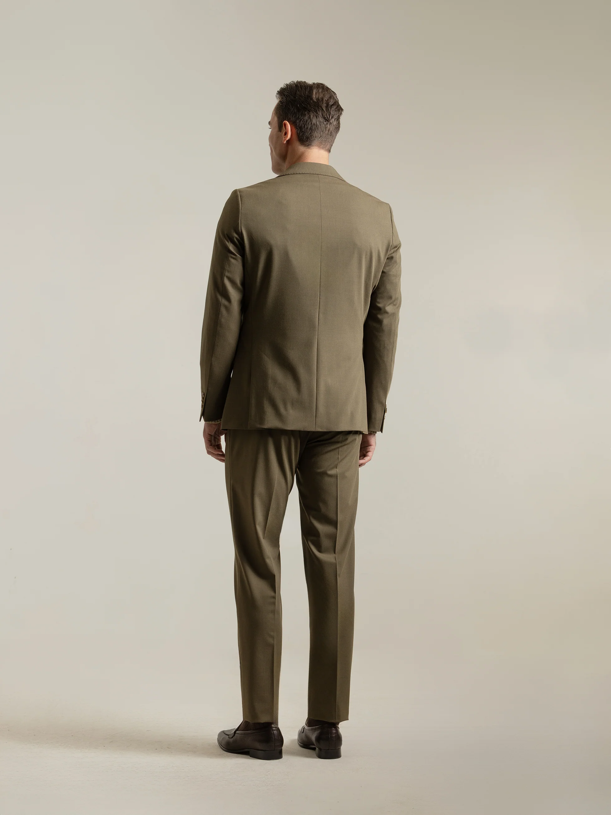 TRAJE FIL A FIL VERDE OLIVA - Image 4