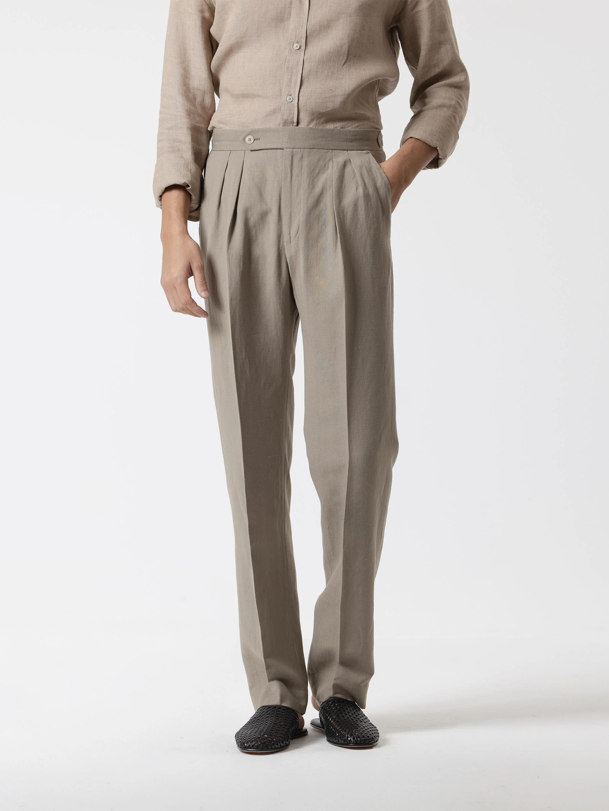 PANTALÓN RELAXED FIT LINO CACAO - Image 3
