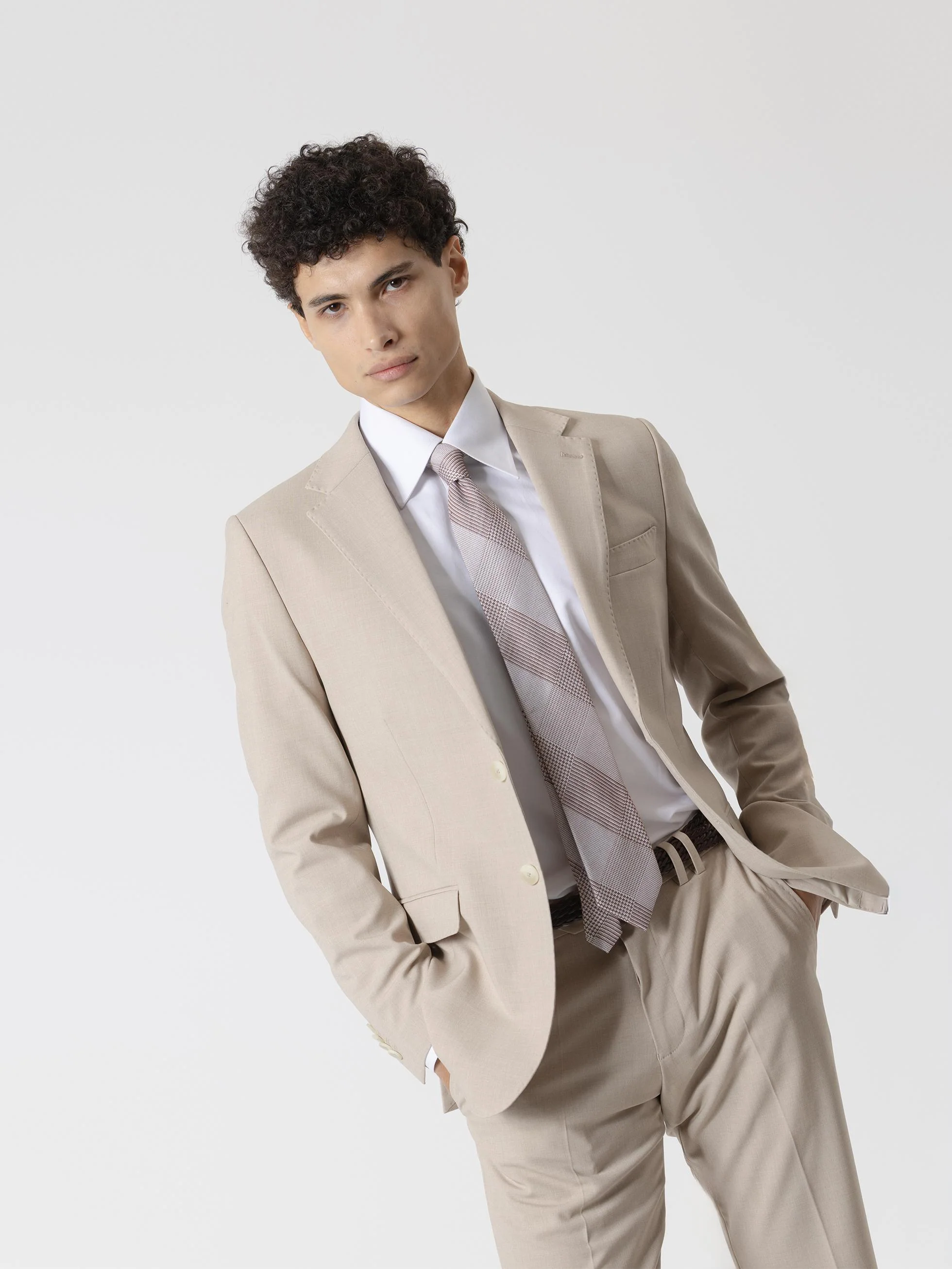 TRAJE LANA ARENA - Image 2