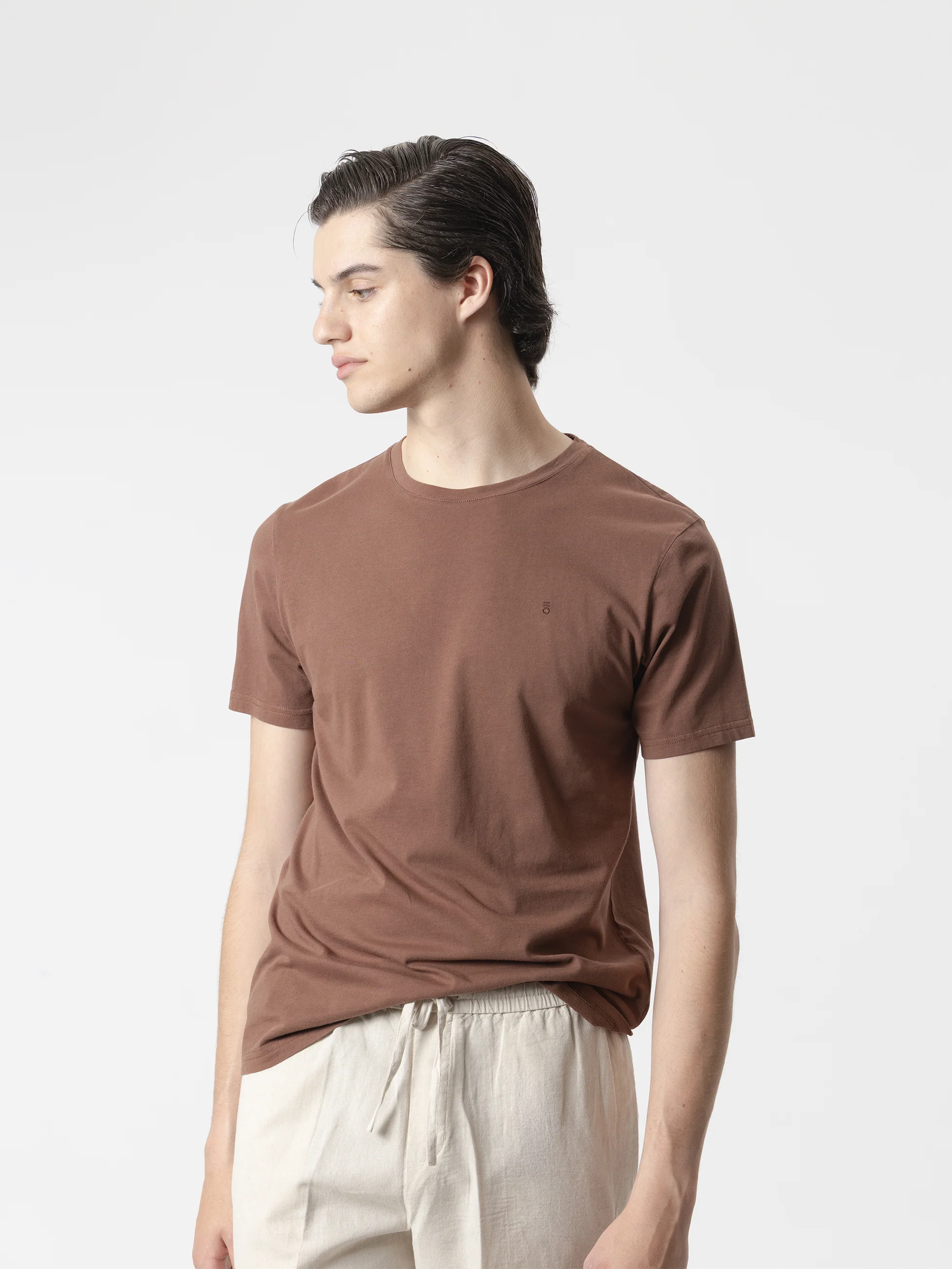CAMISETA BÁSICA MARRÓN - Image 4