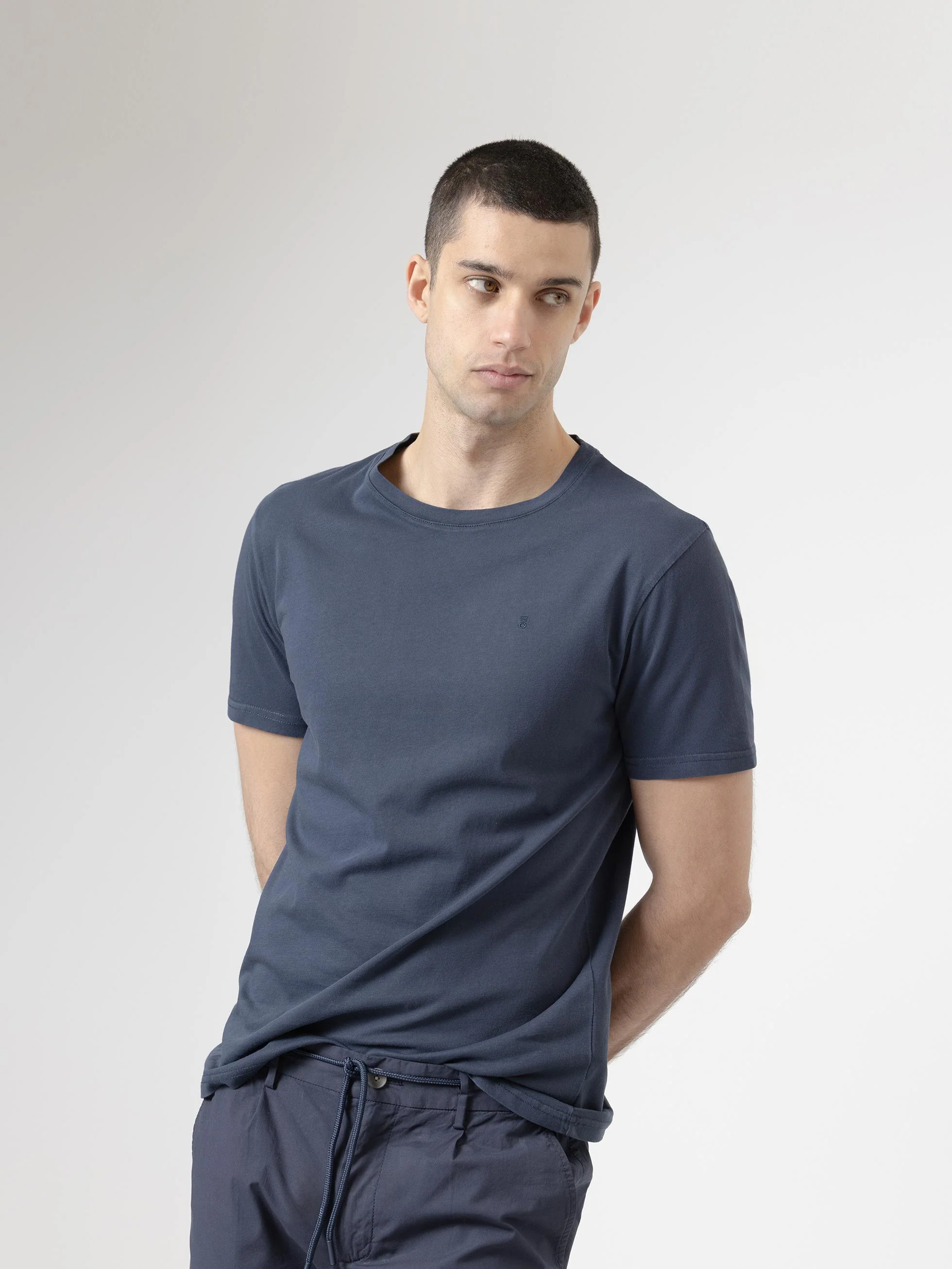 CAMISETA BÁSICA MARINO - Image 3