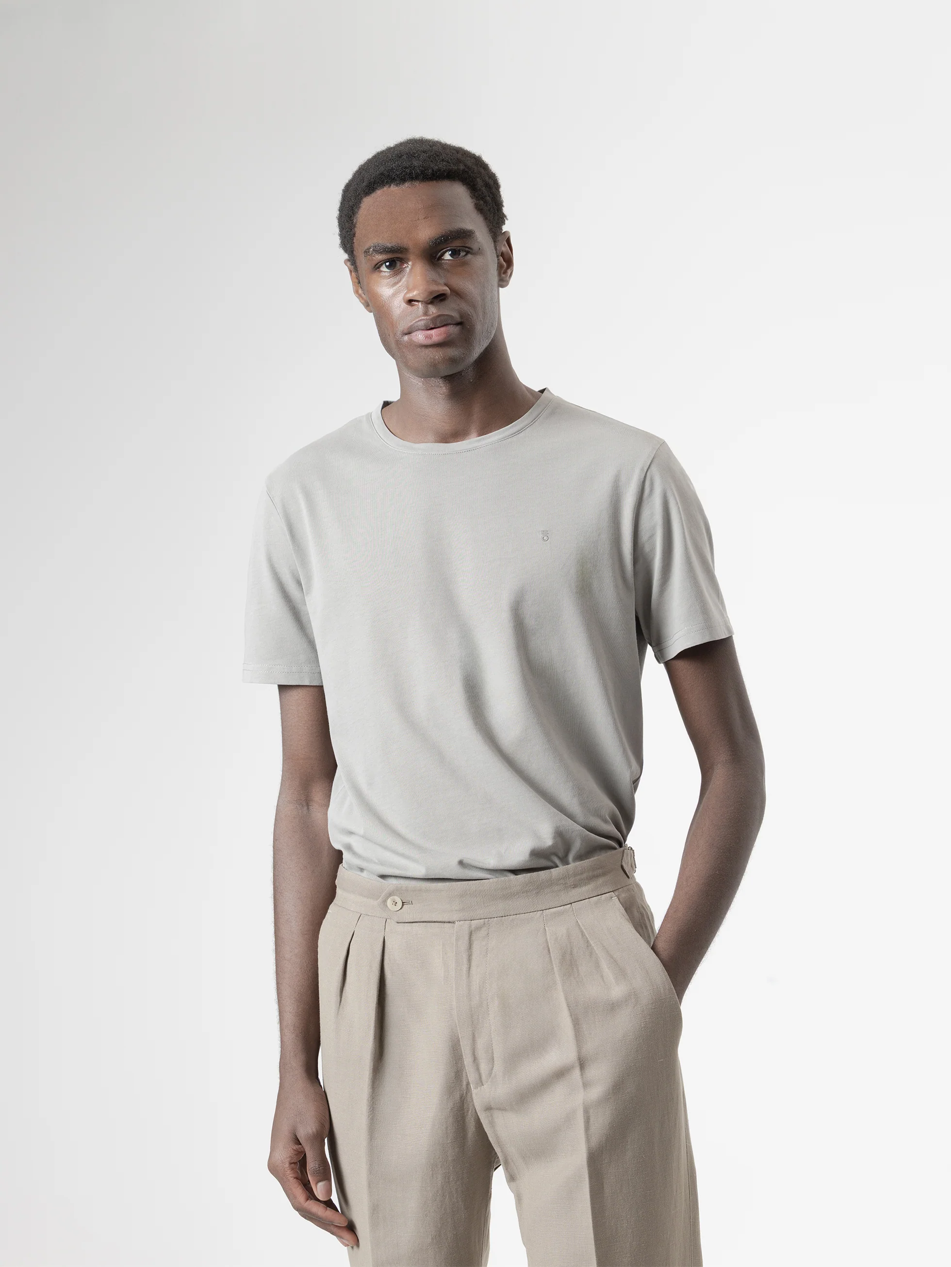 CAMISETA BÁSICA GRIS - Image 3