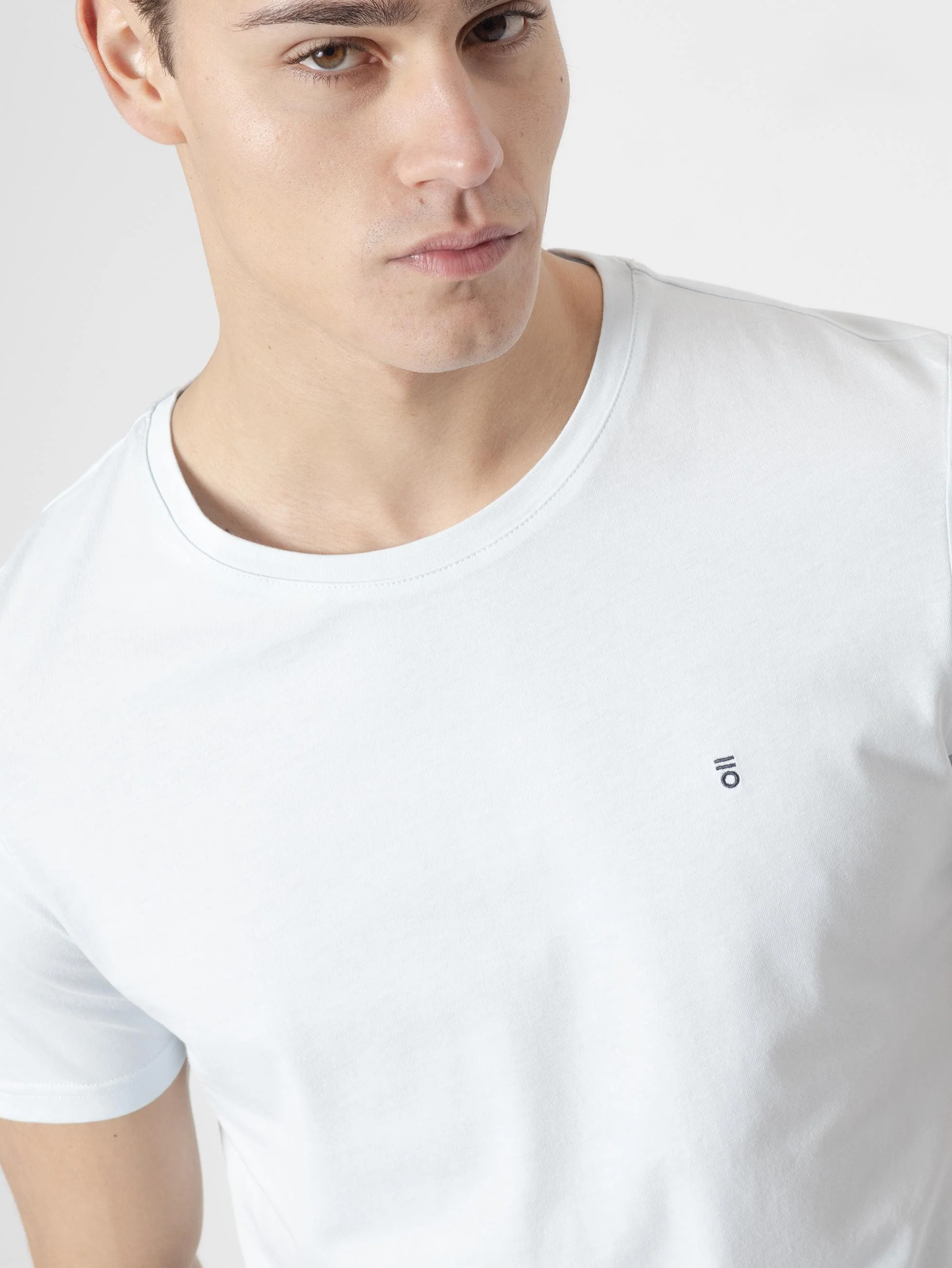 CAMISETA BÁSICA CELESTE - Image 2