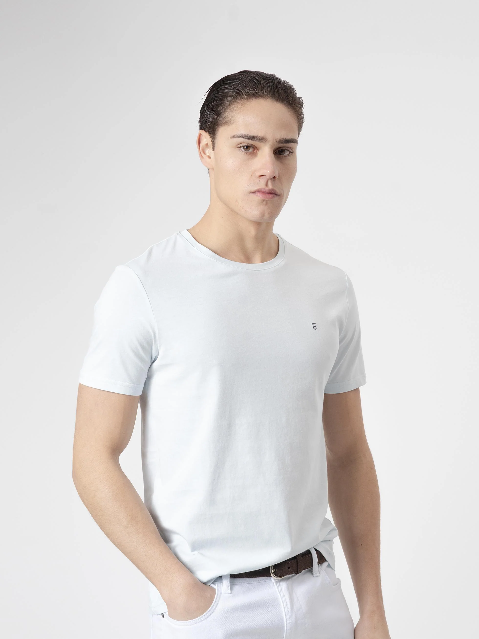 CAMISETA BÁSICA CELESTE - Image 3