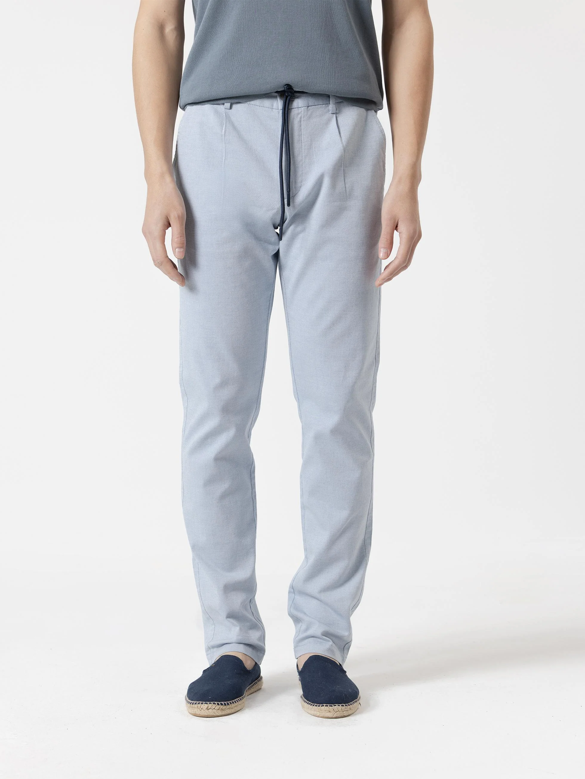 PANTALÓN DOBBY STRECHT AZUL CELESTE - Image 3