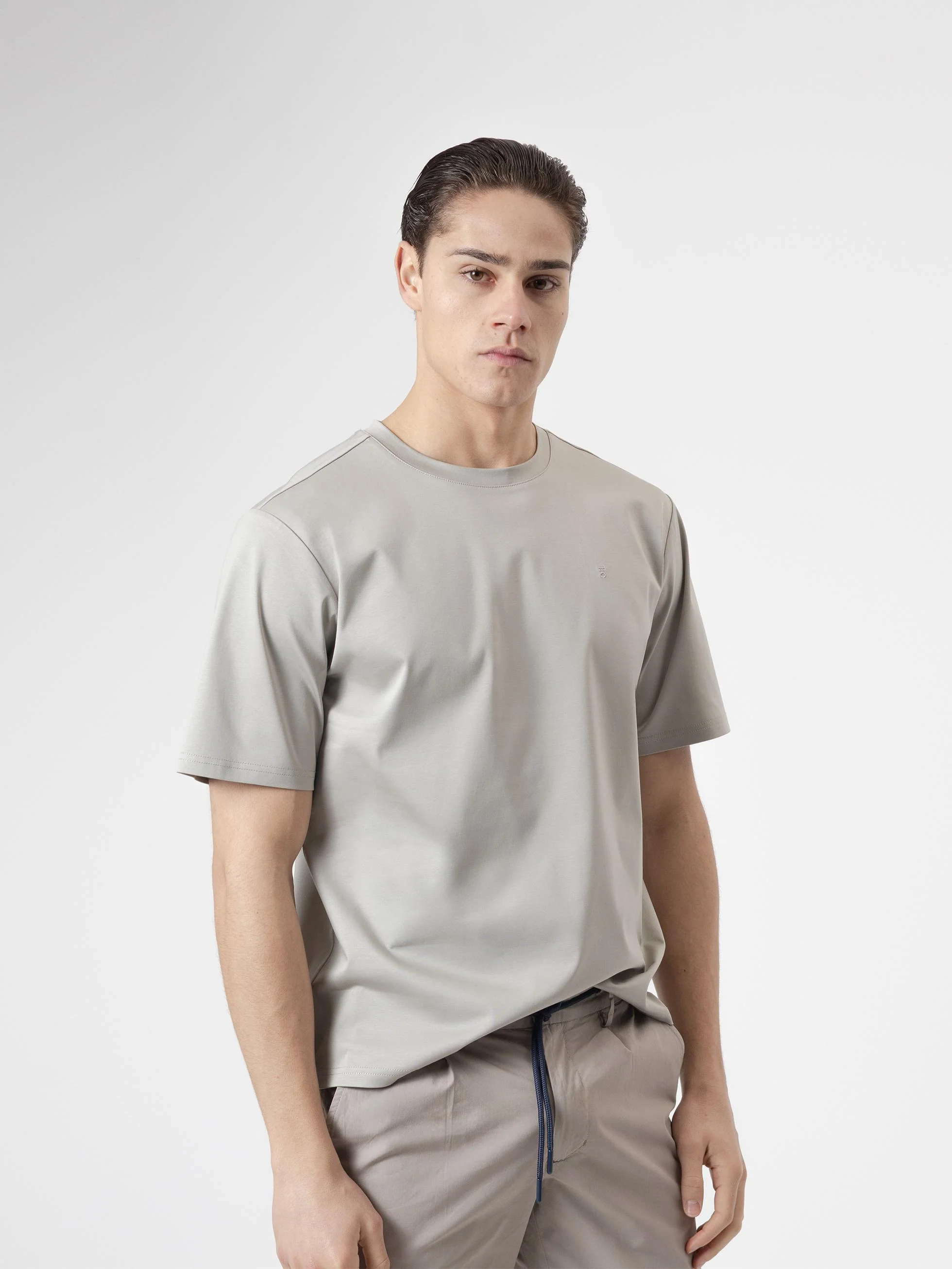 CAMISETA OVERSIZE INTERLOCK LIQUEN - Image 4