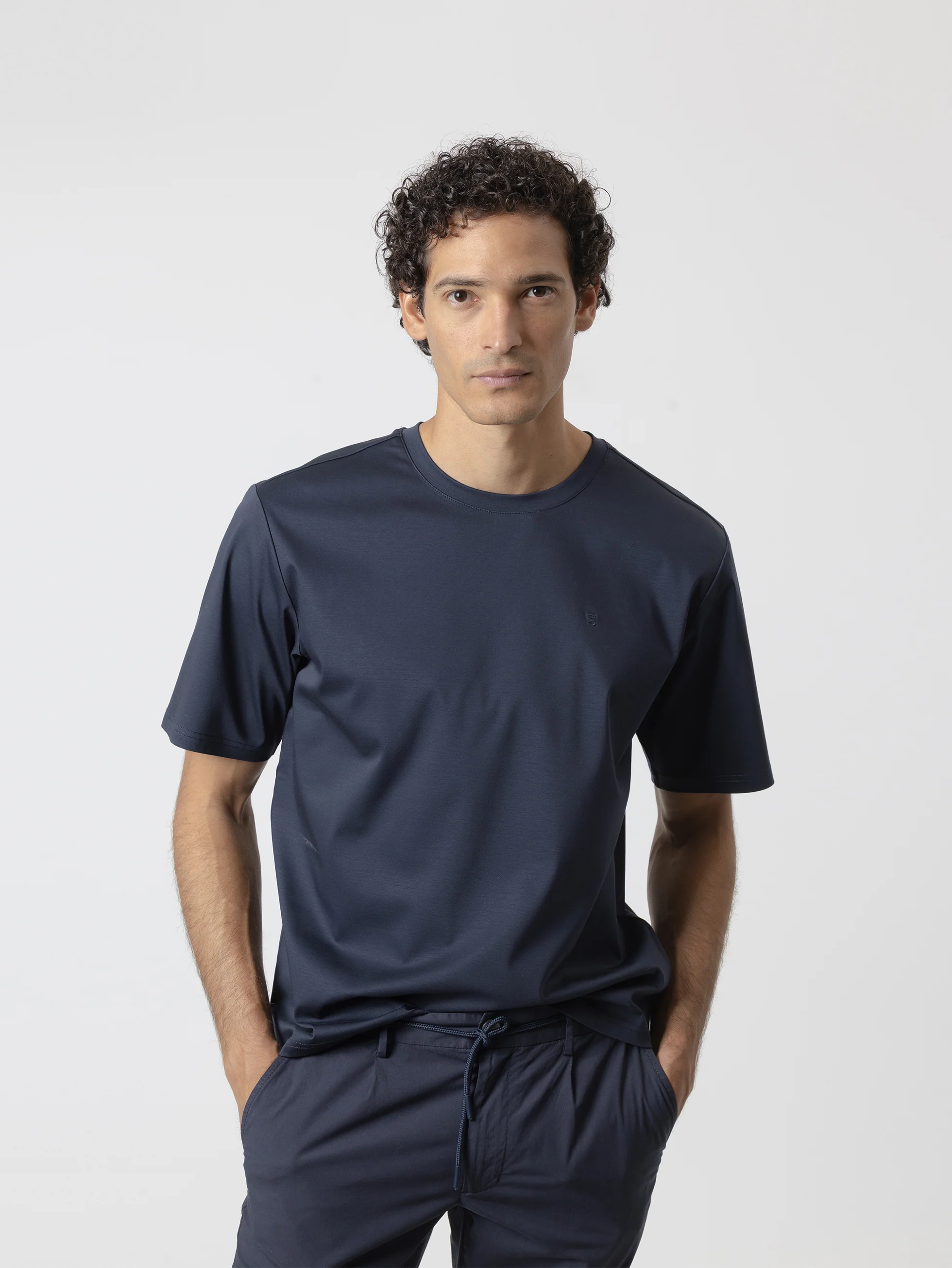 CAMISETA OVERSIZE INTERLOCK MARINO - Image 4