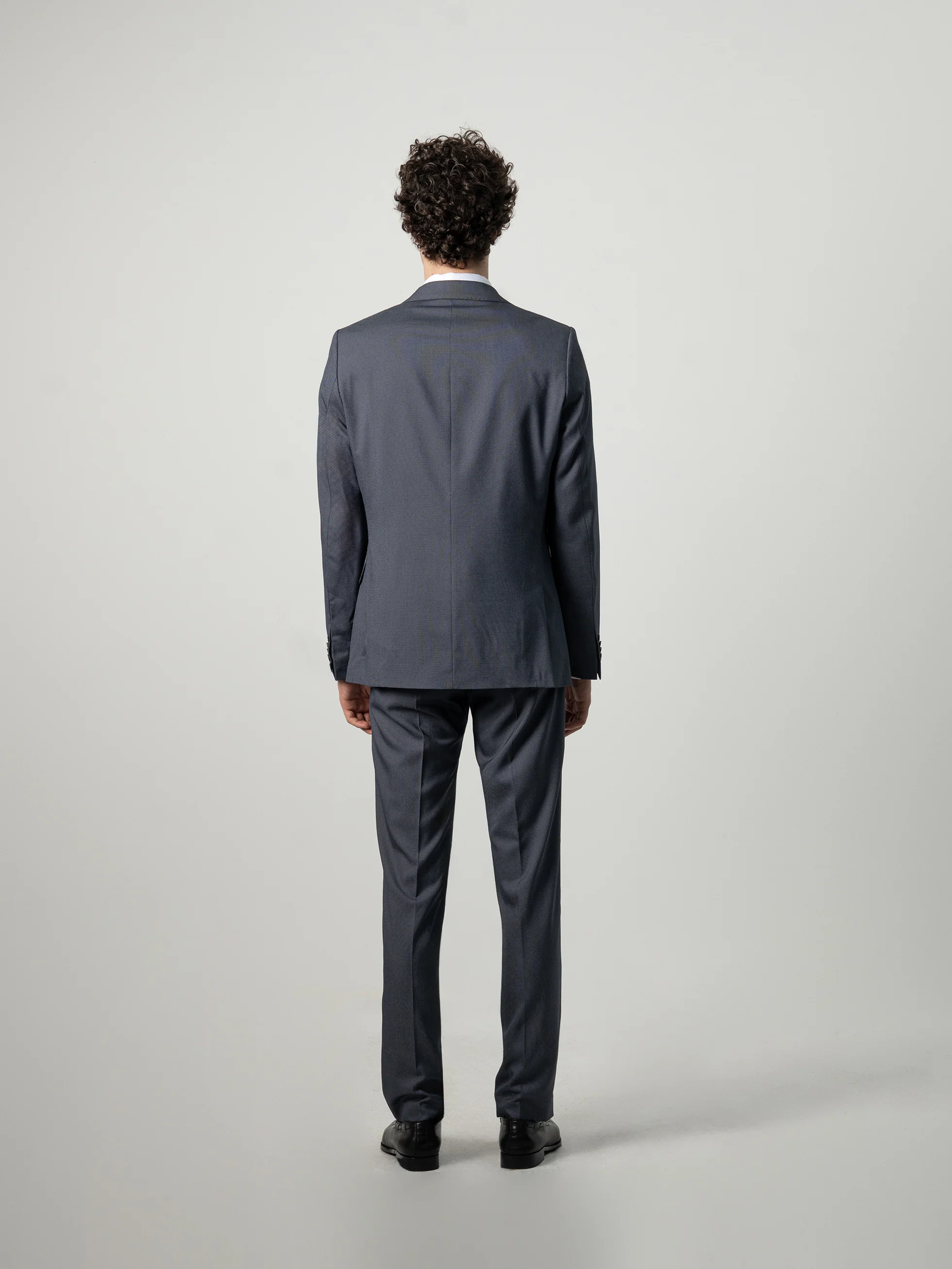 TRAJE MICRO PUNTO AZUL TINTA - Image 4